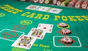 Layar putaran gratis Buffalo King dengan penghitung putaran tersisa